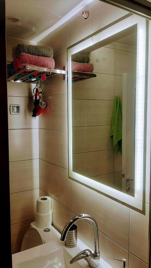 Sunshine Apartment Kragujevac Buitenkant foto