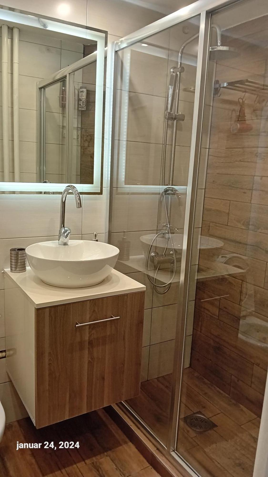 Sunshine Apartment Kragujevac Buitenkant foto